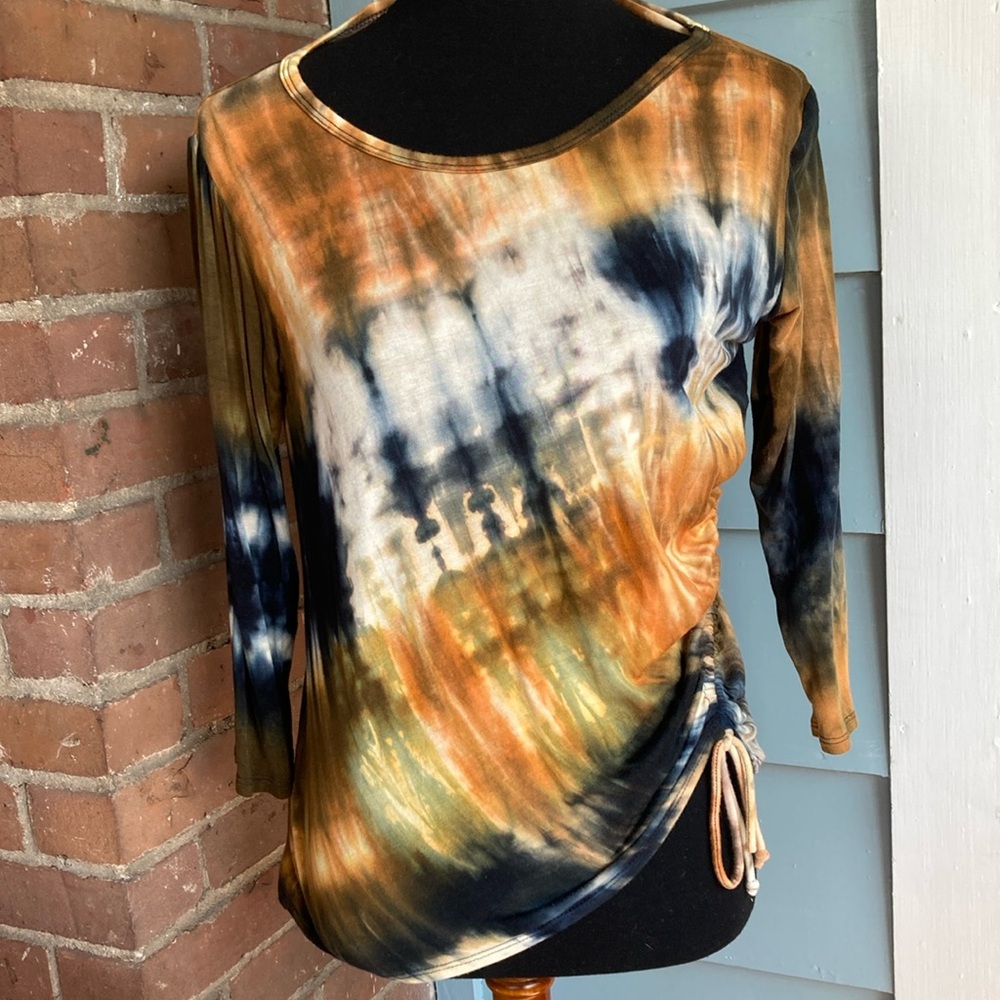Medium Ava James long sleeve shirt tie dye ruched side detail